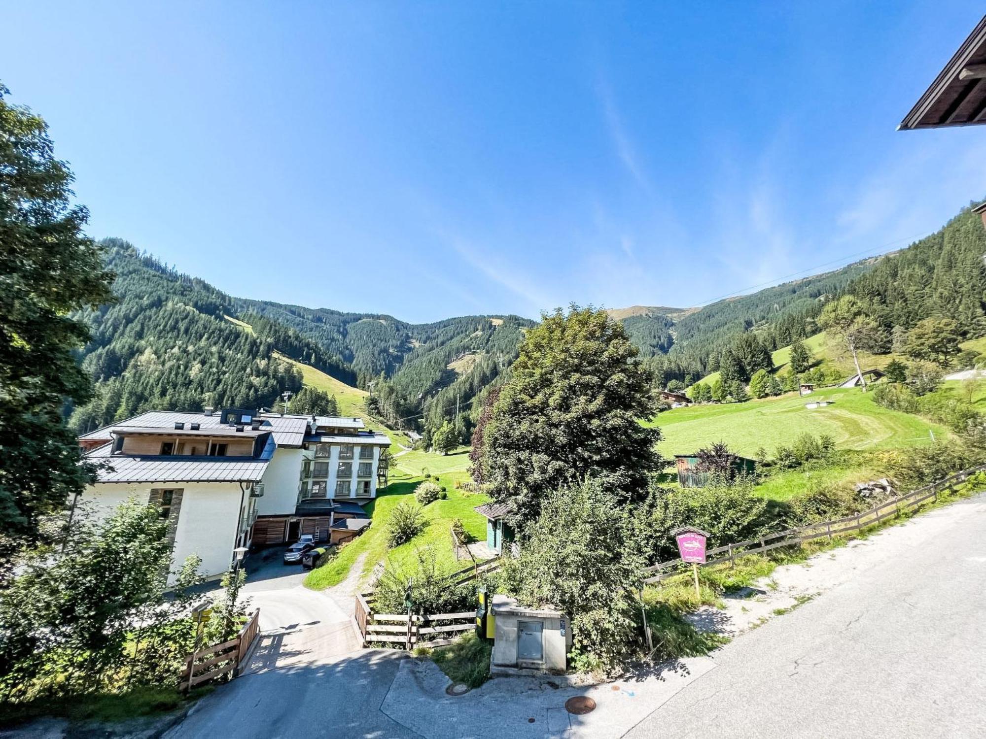 Apartment Holiday-1 By Interhome Zell am See Esterno foto