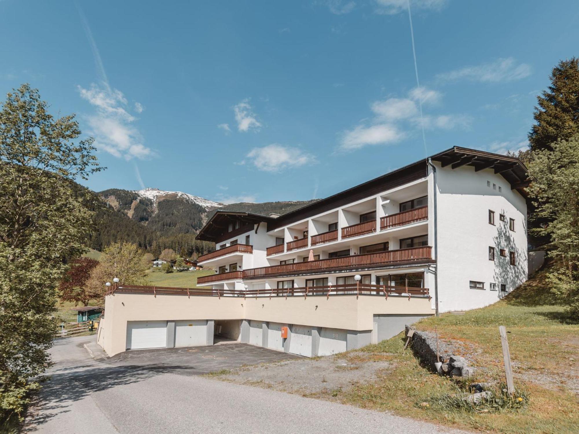 Apartment Holiday-1 By Interhome Zell am See Esterno foto