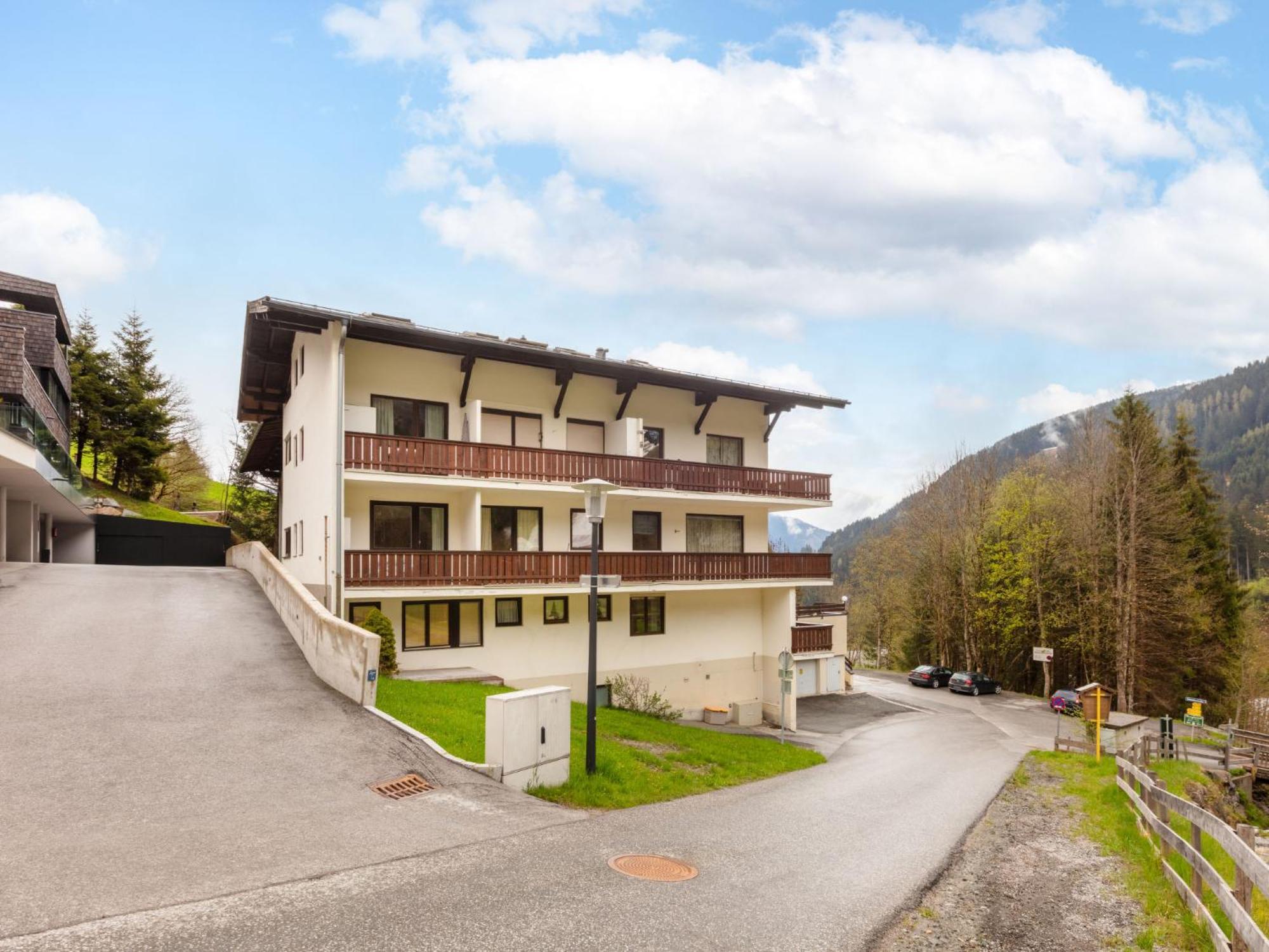 Apartment Holiday-1 By Interhome Zell am See Esterno foto