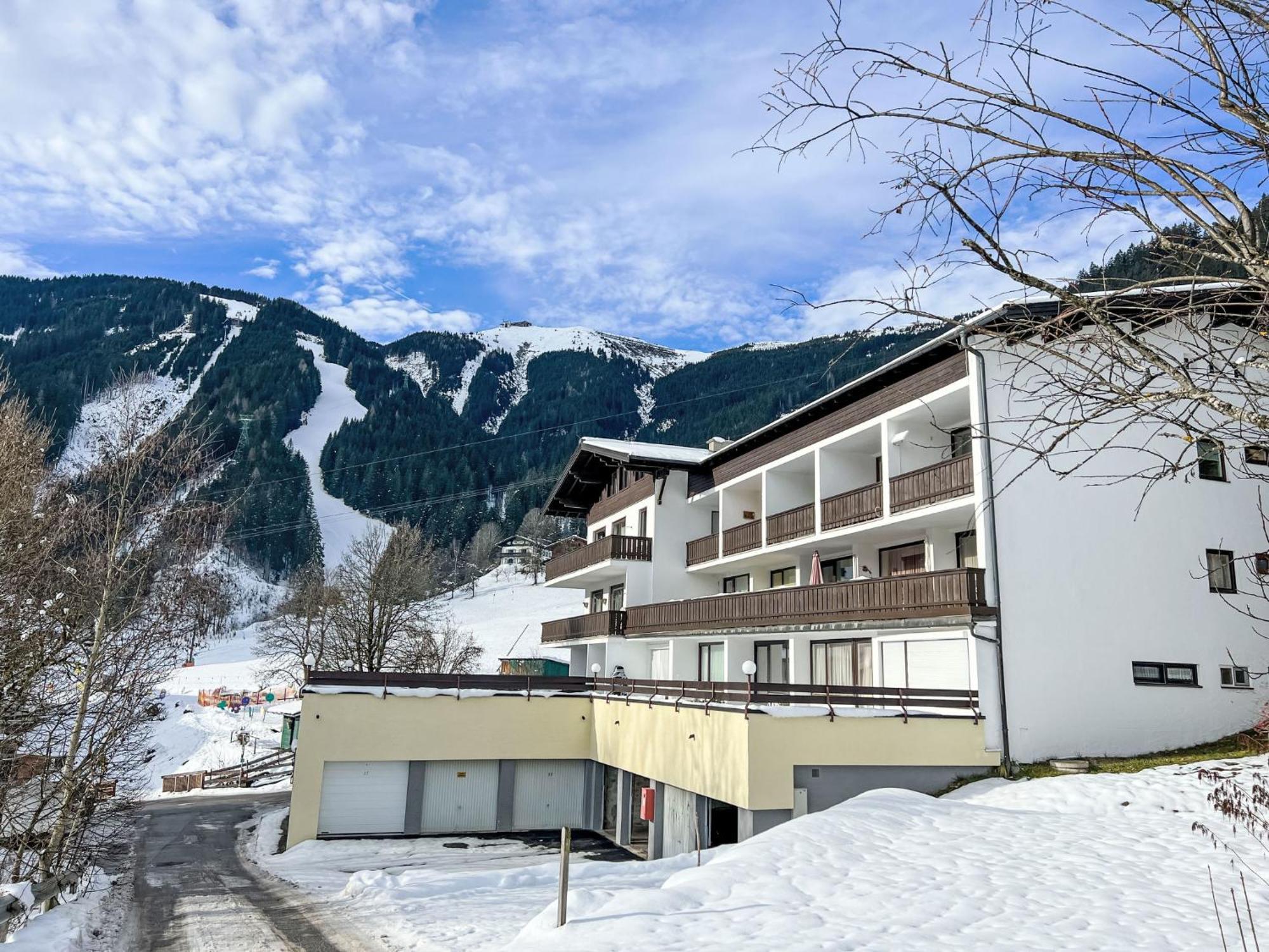 Apartment Holiday-1 By Interhome Zell am See Esterno foto